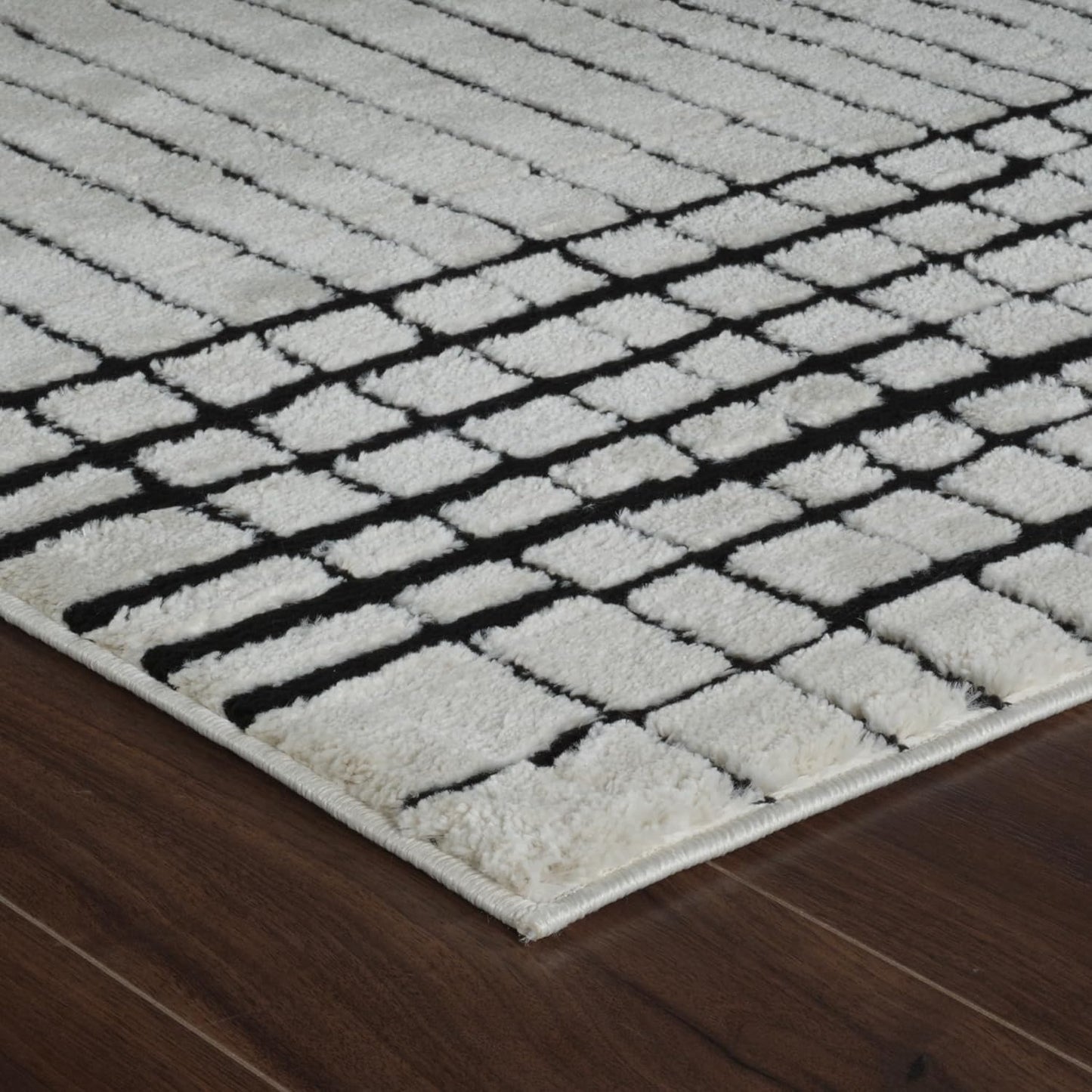 Boho Rug 4x6 High Quality Geometric White and Black Area Rug