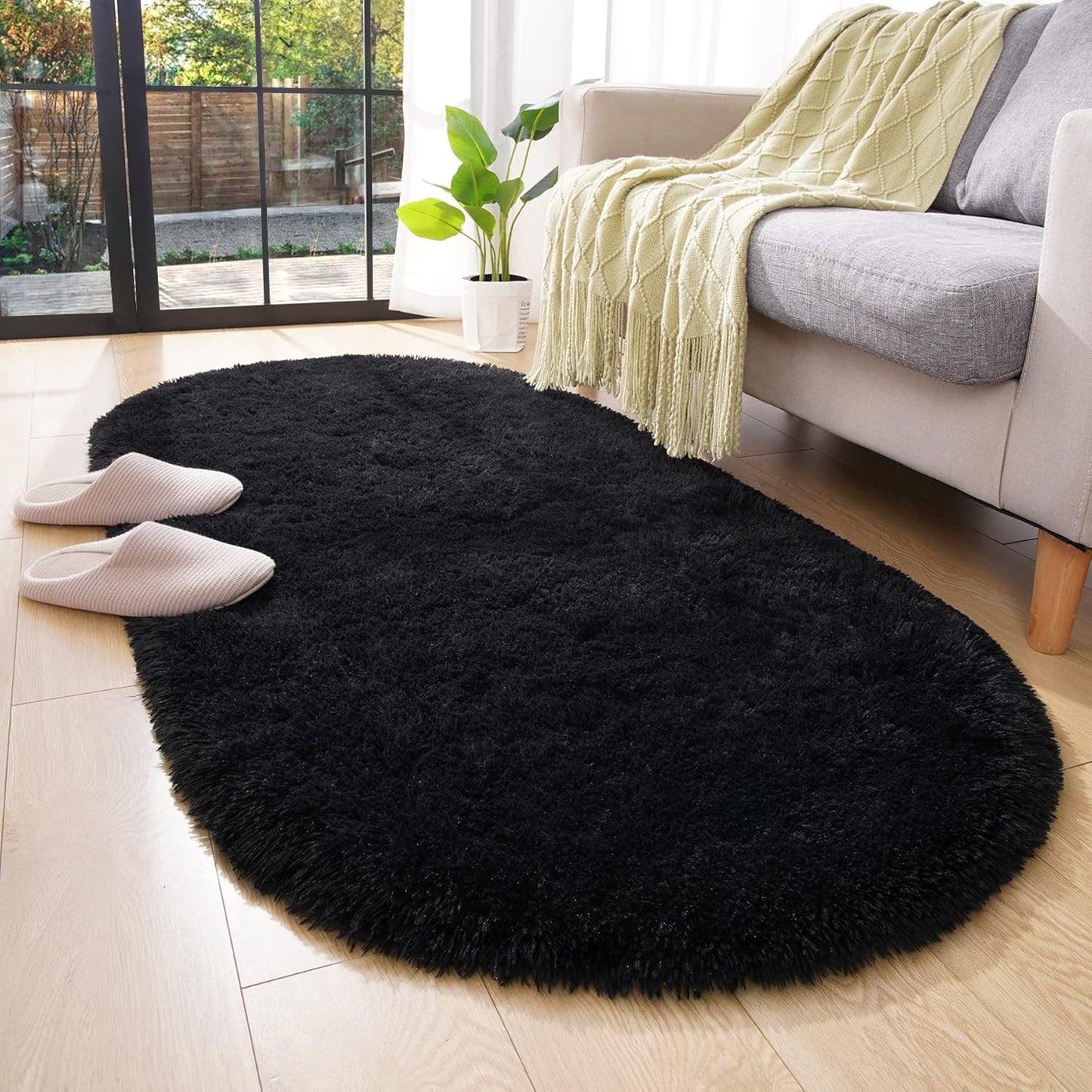 Oval Fluffy Rug Black 3x8
