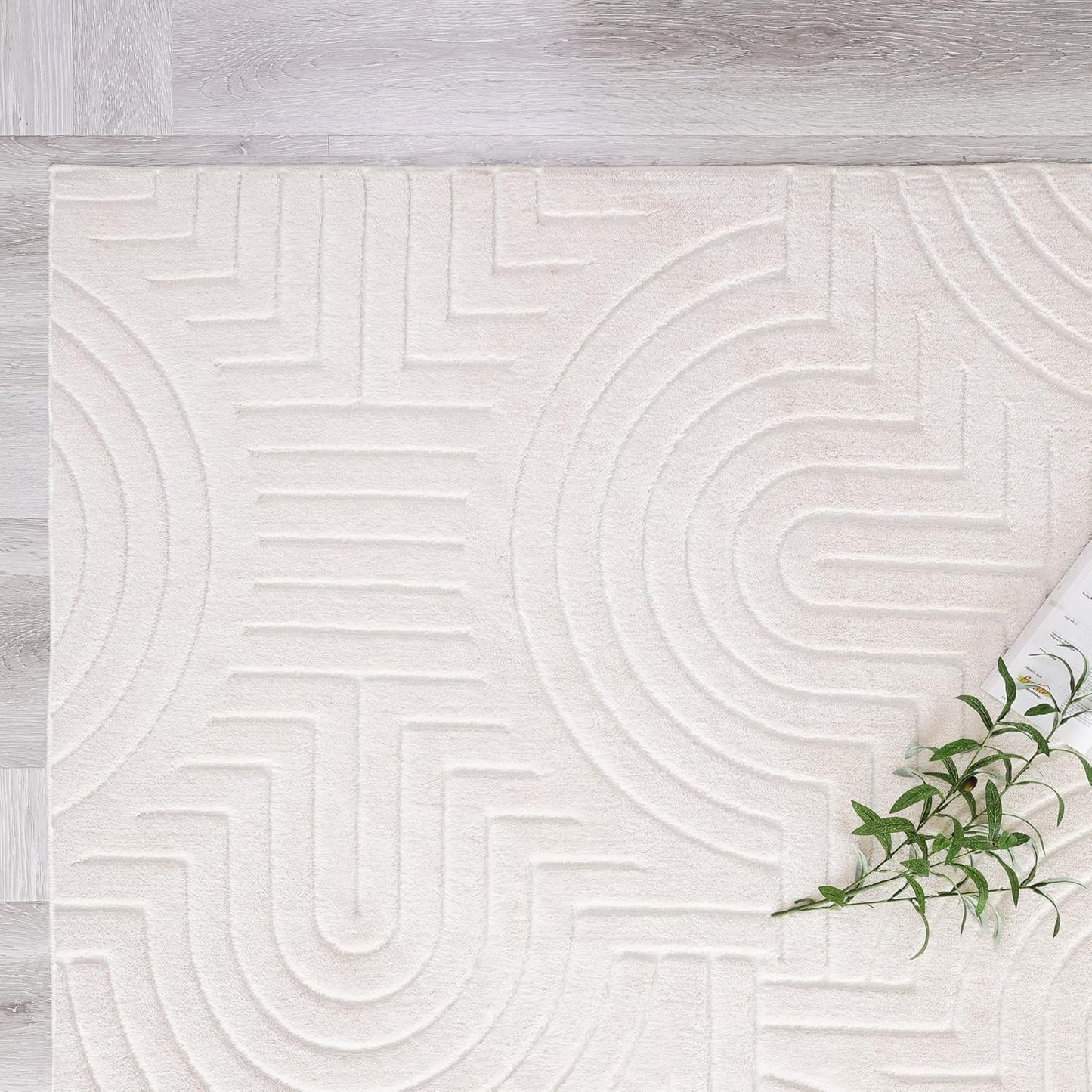 Agora Collection Plush Shag Rug 5x7 White Boho Geometric
