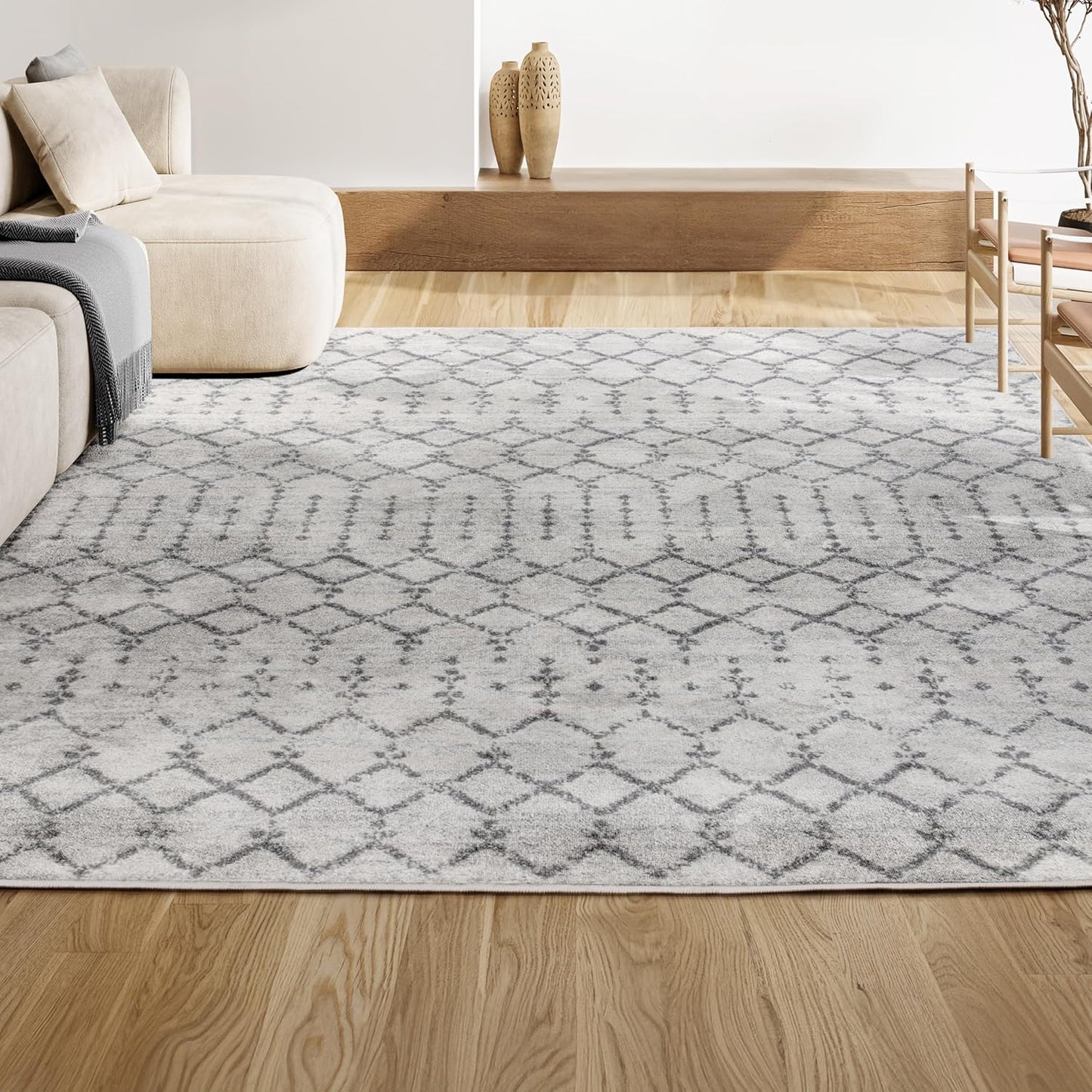 Bohemian Rug Classic 4x6 White and Grey Area Carpet