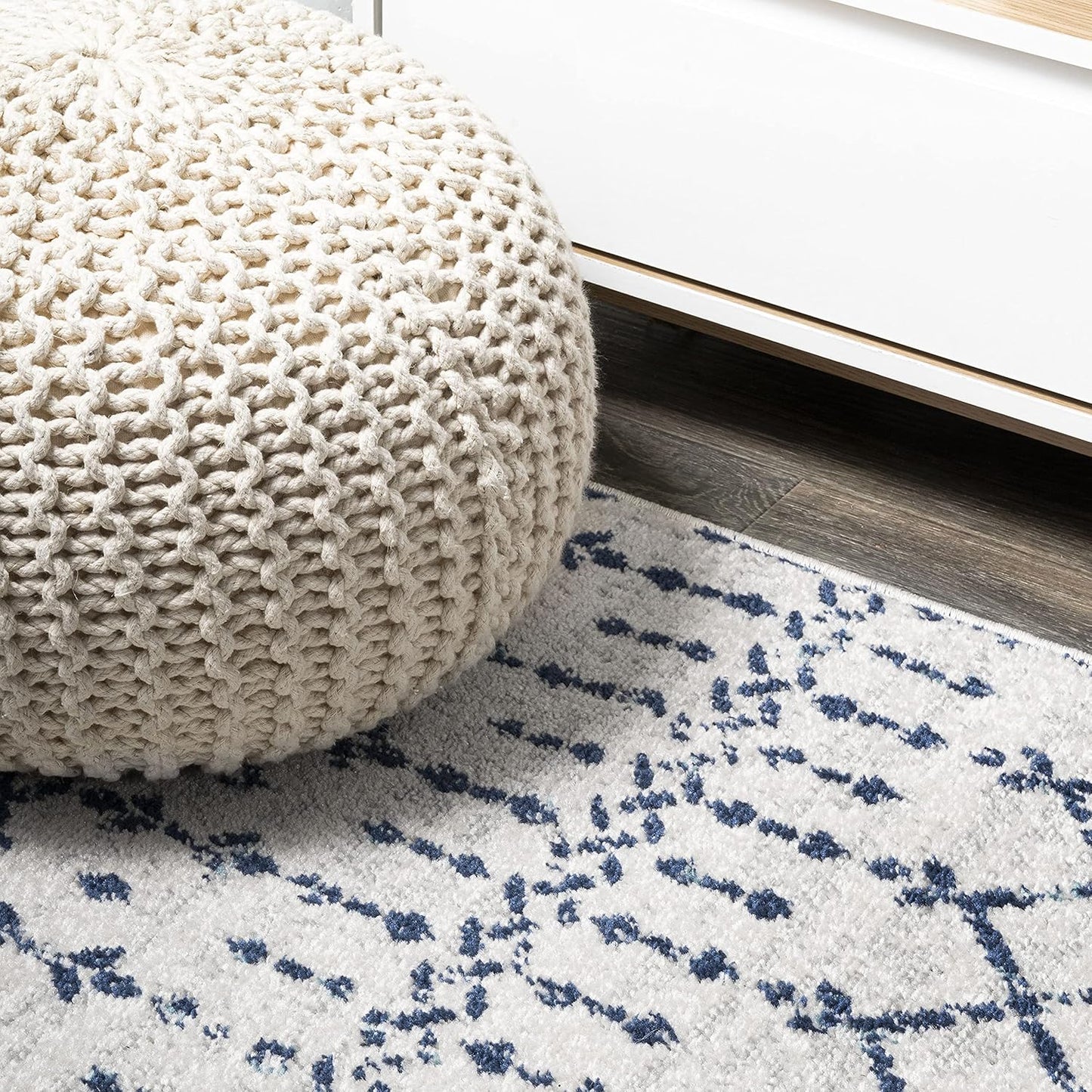Bohemian Rug Classic 4x6 White and Blue Area Carpet