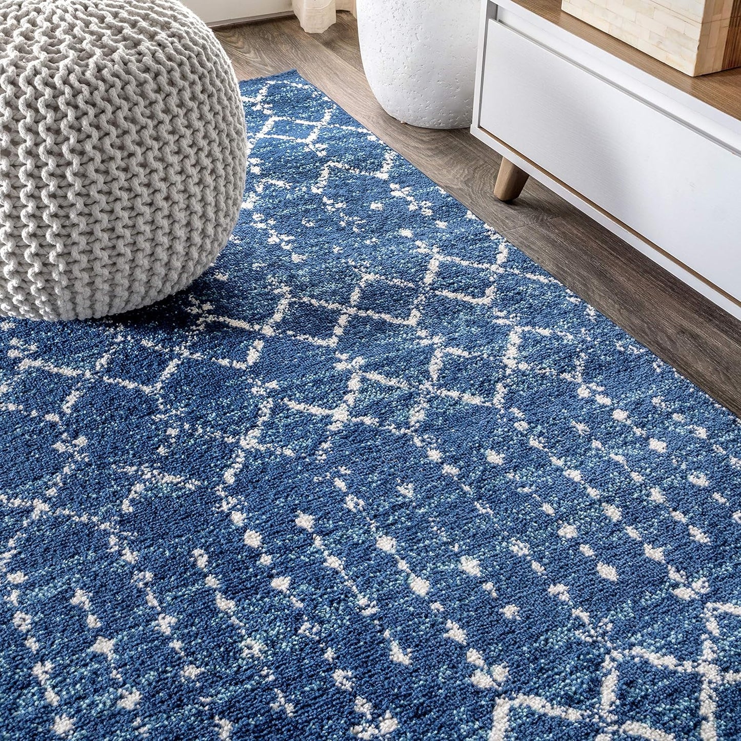 Bohemian Rug Classic 4x6 Blue and White Area Carpet