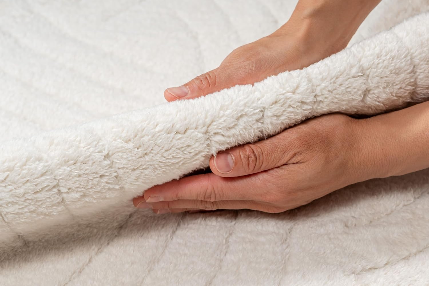 Crescent Cream Washable Rug - Rugsco.ca