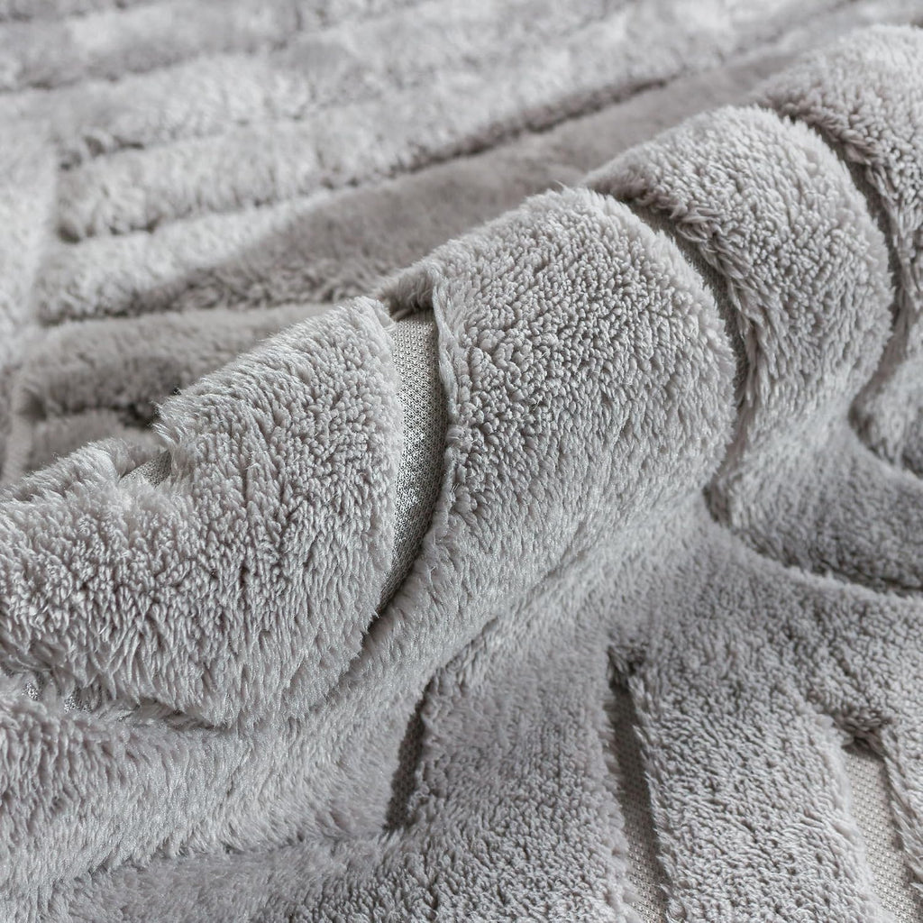 Velvet Grey Circles Washable Rug - Rugsco.ca