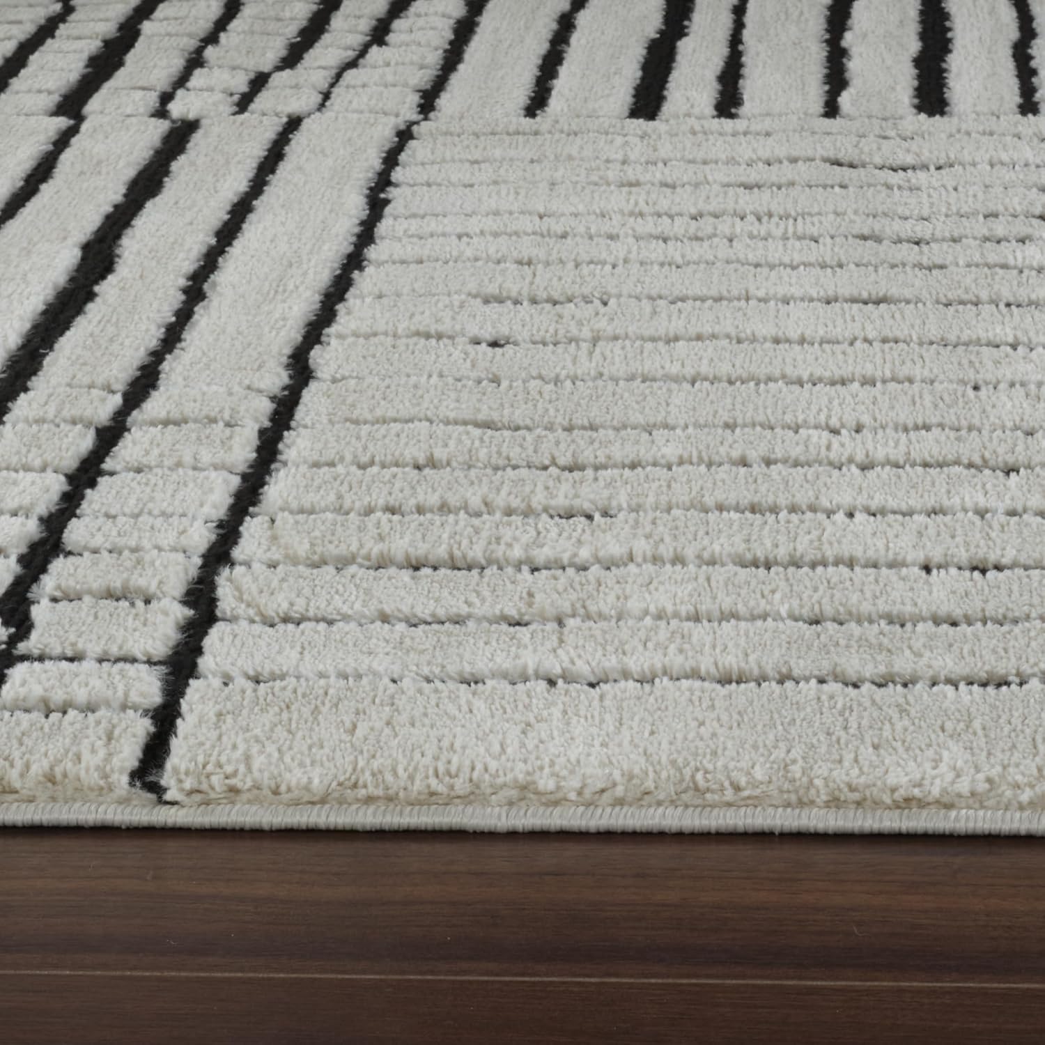 Boho Rug 4x6 High Quality Geometric White and Black Area Rug