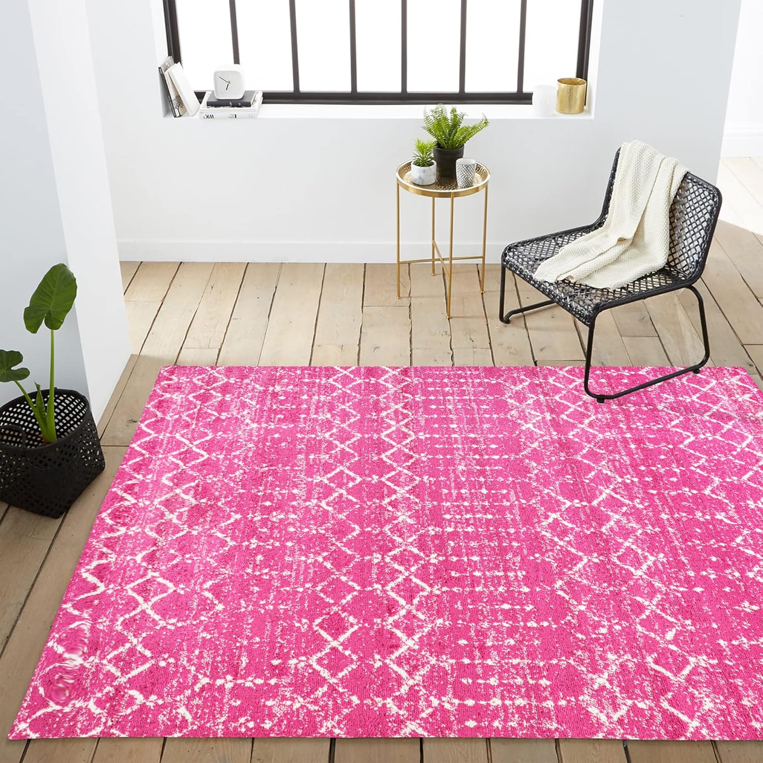 Bohemian Rug Classic 4x6 Pink and White Area Carpet
