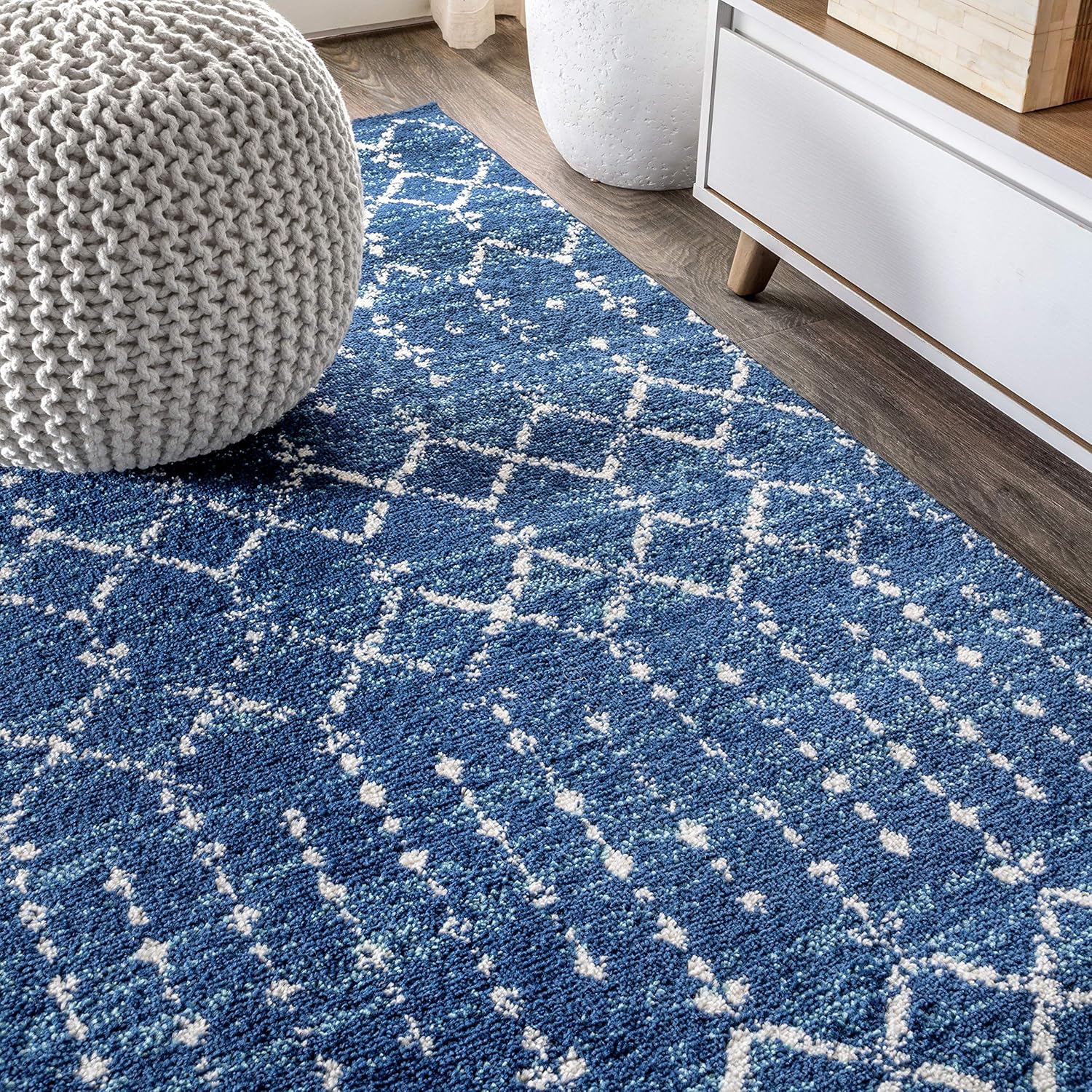 Bohemian Rug Classic 4x6 Blue and White Area Carpet